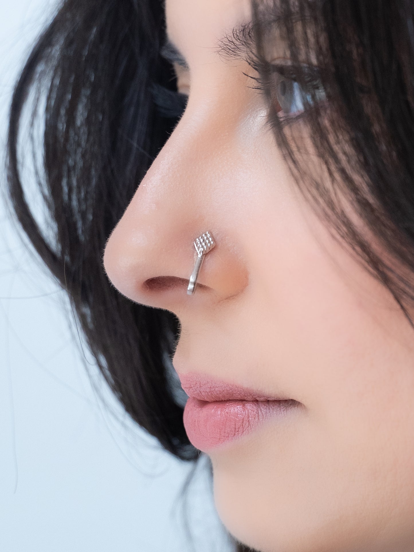 Leena Nose Pin